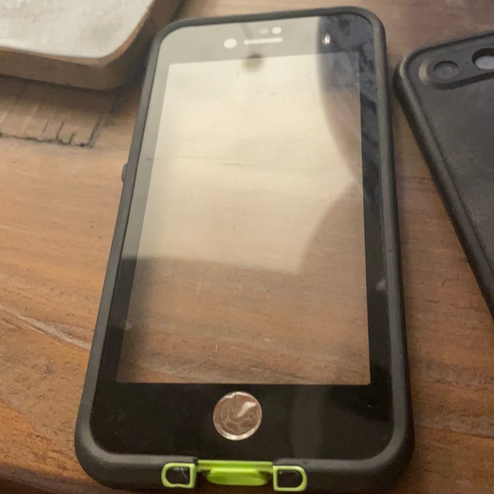 Lifeproof 8s iPhone case